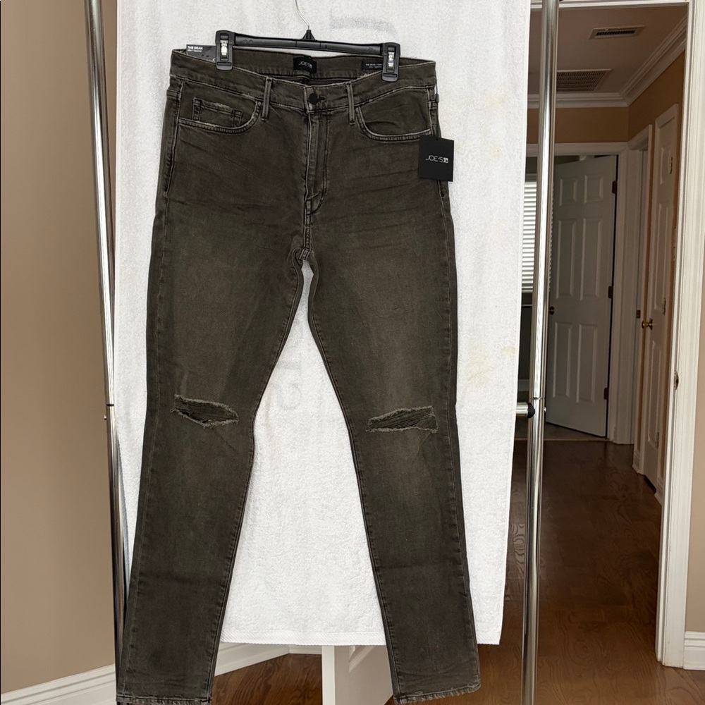 Brand new with tag Joe’s men’s jeans